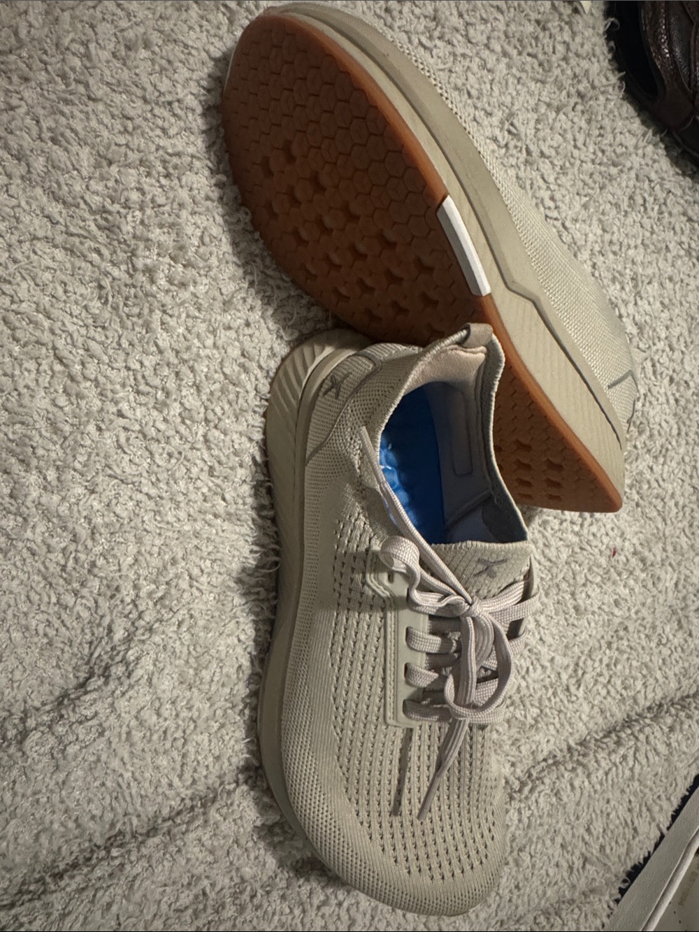 Flux Lightweight Knit Sneakers in Beige